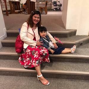 Meet your Posher, Jennet